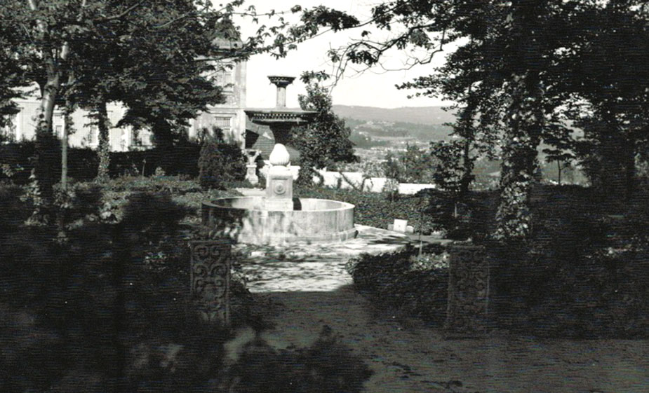Chafariz do Laranjal no Parque das �guas, c.1940.  